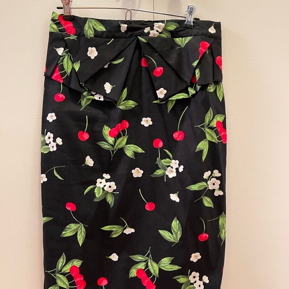 Cherry-Floral print skirt-Grace Karin - Picture 2 of 4